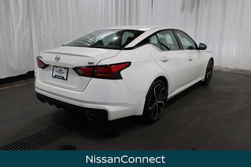 White 2025 Nissan Altima SR