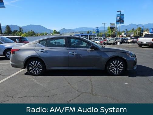 Gun Metallic 2025 Nissan Altima SV