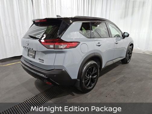 2 Tone Gray / Black Roof 2023 Nissan Rogue SV