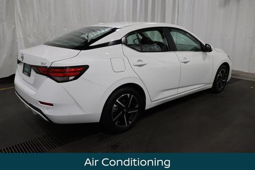 Cloud White 2024 Nissan Sentra SV