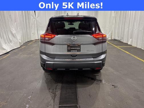 2025 Nissan Rogue SL