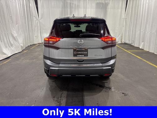 2025 Nissan Rogue SL