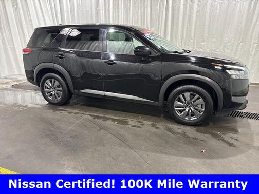 2024 Nissan Pathfinder S