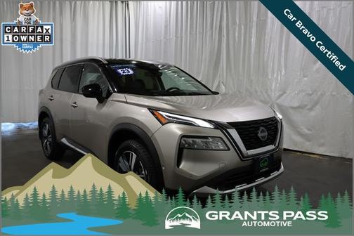 2 Tone Champagne Black Roof 2023 Nissan Rogue Platinum