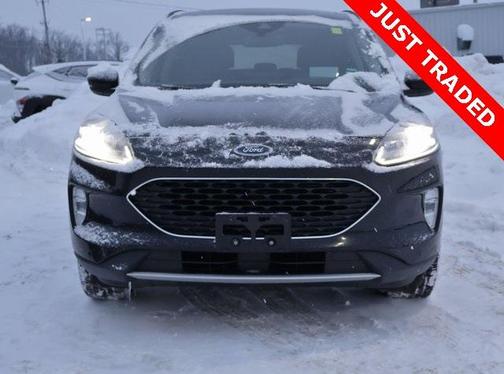 2020 Ford Escape Titanium