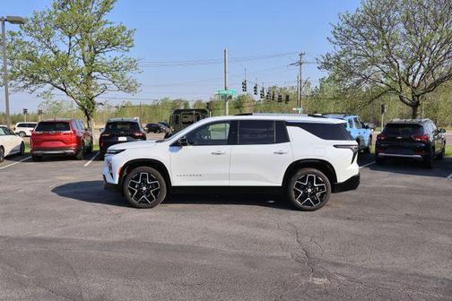 Polar White 2026 Chevrolet Traverse High Country