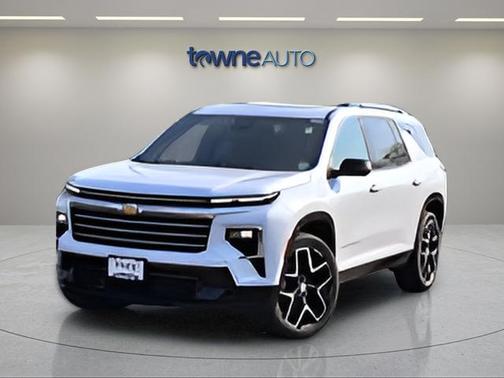 Polar White 2026 Chevrolet Traverse High Country