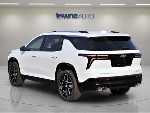 Polar White 2026 Chevrolet Traverse High Country