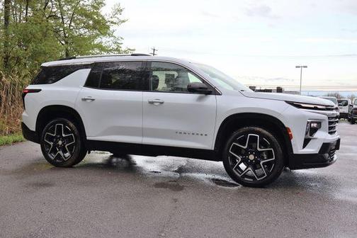 Polar White 2026 Chevrolet Traverse High Country