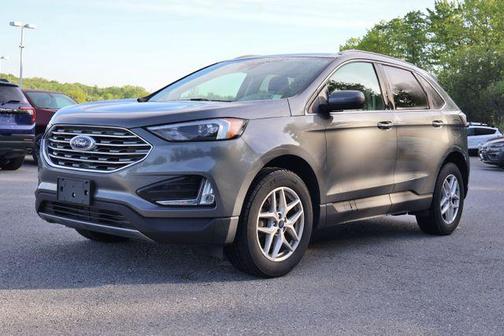 Gray Metallic 2022 Ford Edge SEL
