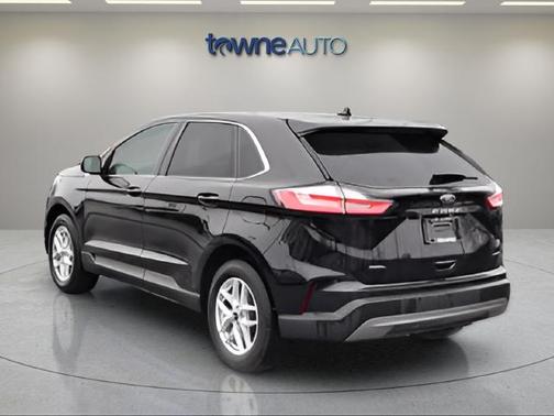 Black Metallic 2023 Ford Edge SEL