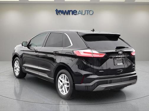Black Metallic 2023 Ford Edge SEL