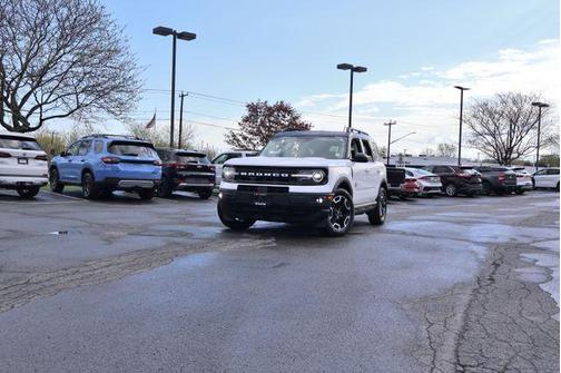 Oxford White 2022 Ford Bronco Sport Outer Banks