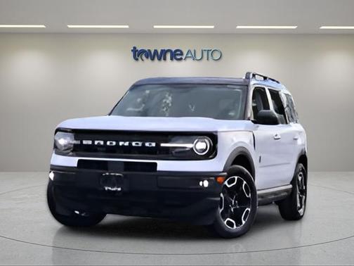 Oxford White 2022 Ford Bronco Sport Outer Banks