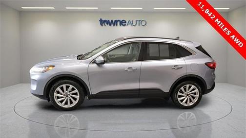 2022 Ford Escape Titanium