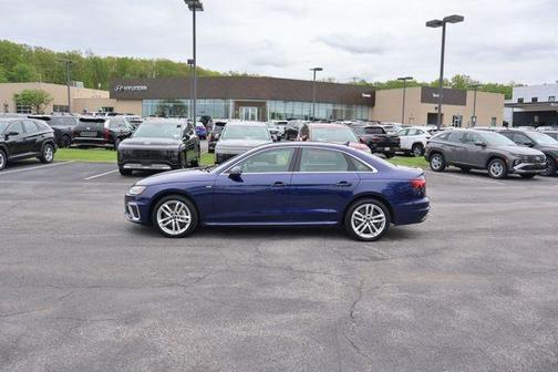 Navarra Blue Metallic 2020 Audi A4 40 Premium Plus