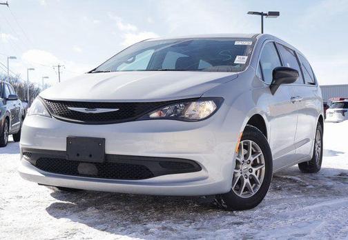 2024 Chrysler Voyager LX