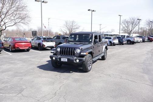 2022 Jeep Gladiator Sport