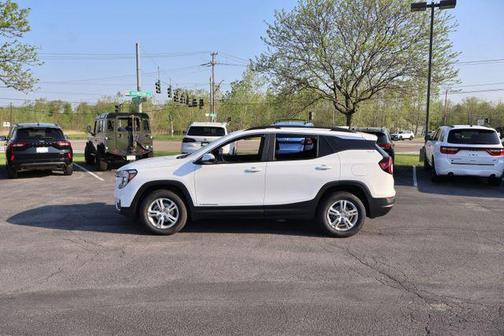 Summit White 2023 GMC Terrain SLE