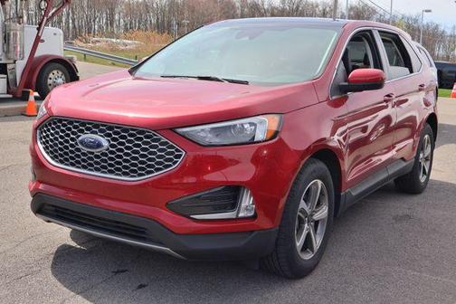 Red Metallic 2024 Ford Edge SEL