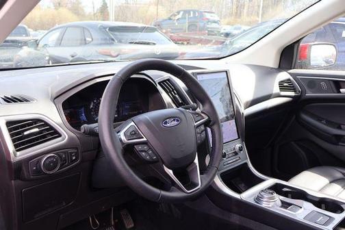 Red Metallic 2024 Ford Edge SEL