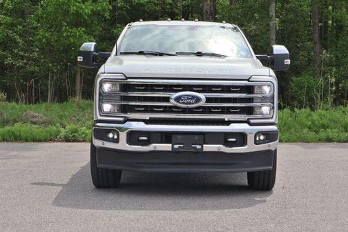 Star White 2024 Ford F-350 King Ranch