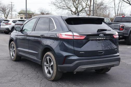 Blue Metallic 2024 Ford Edge SEL