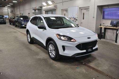 Oxford White 2022 Ford Escape SE