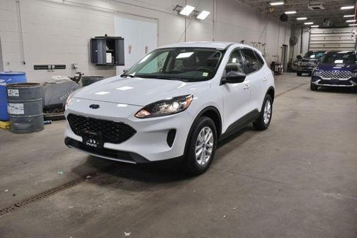 Oxford White 2022 Ford Escape SE