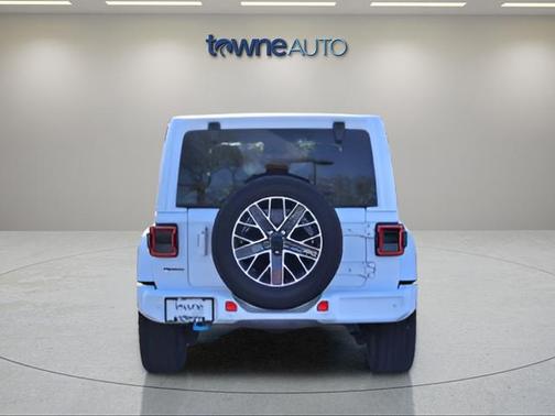 Bright White Clearcoat 2024 Jeep Wrangler 4xe High Altitude