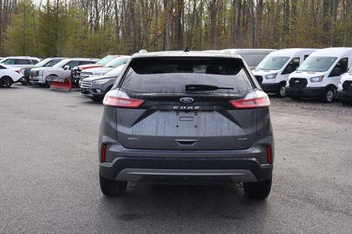 Carbonized Gray Metallic 2024 Ford Edge SEL