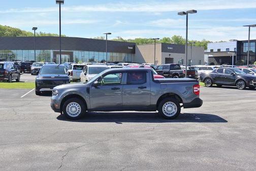 Carbonized Gray Metallic 2025 Ford Maverick XL