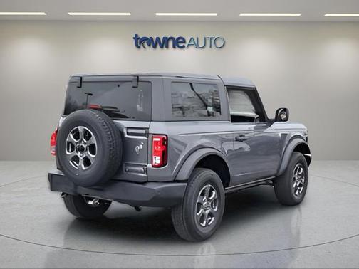 Carbonized Gray Metallic 2023 Ford Bronco Big Bend