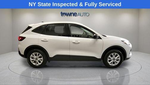 Oxford White 2025 Ford Escape Active