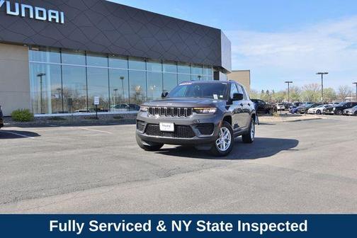 Metallic 2025 Jeep Grand Cherokee Laredo