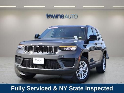 Metallic 2025 Jeep Grand Cherokee Laredo