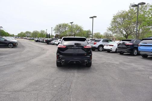Agate Black Metallic 2022 Ford Edge ST