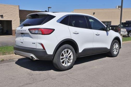 Oxford White 2020 Ford Escape SE