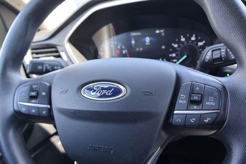 Oxford White 2020 Ford Escape SE