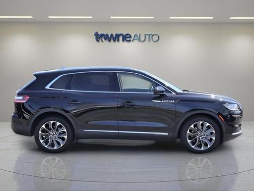 Black Metallic 2022 Lincoln Nautilus Reserve