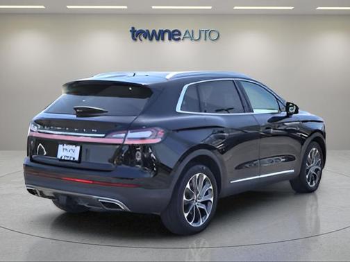 Black Metallic 2022 Lincoln Nautilus Reserve