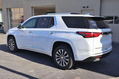 Summit White 2023 Chevrolet Traverse Premier