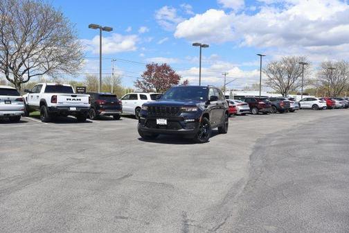Diamond Black 2024 Jeep Grand Cherokee Limited