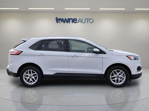 Oxford White 2024 Ford Edge SEL