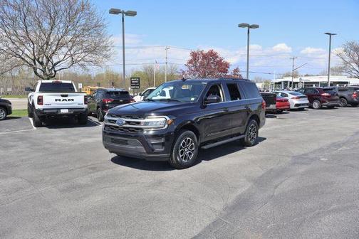 Black Metallic 2024 Ford Expedition XLT