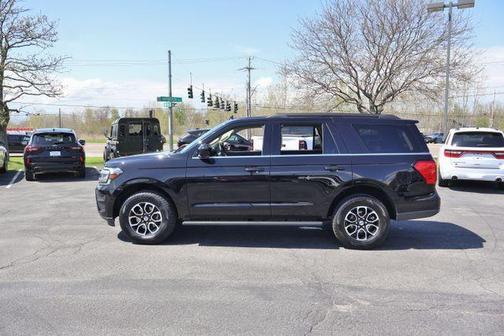 Black Metallic 2024 Ford Expedition XLT