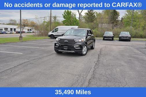Black Metallic 2022 Ford Explorer XLT