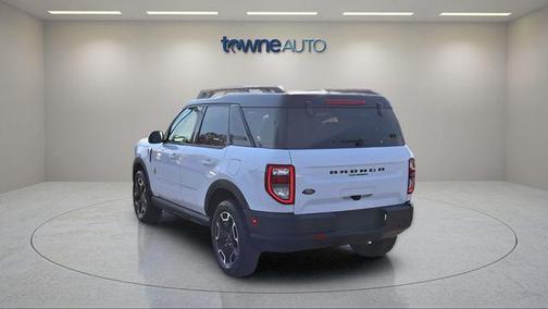 Oxford White 2023 Ford Bronco Sport Outer Banks
