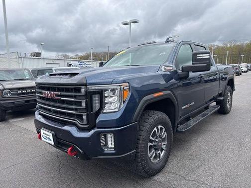 Pacific Blue Metallic 2022 GMC Sierra 2500 AT4