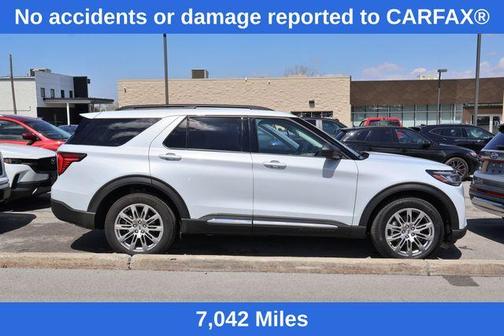 White Metallic 2025 Ford Explorer Active